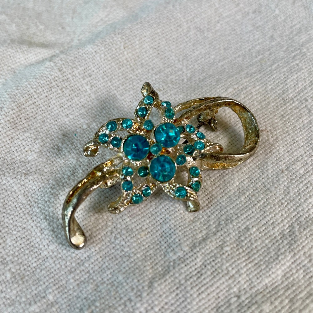 Vintage Gold Tone Turquoise Blue Rhinestone Floral Spray Brooch Pin Mid Century